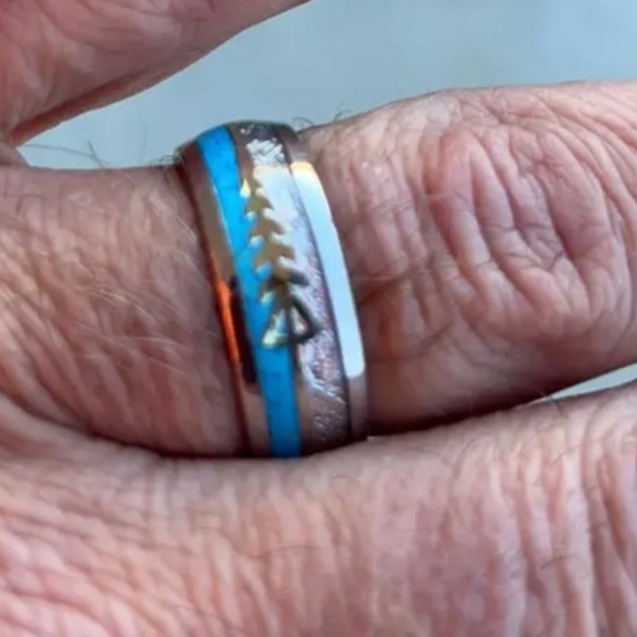 Beautiful Turqouise 8mm Arrow Stainless Steel Ring Band. Most Sizes… - Picture 5 of 6